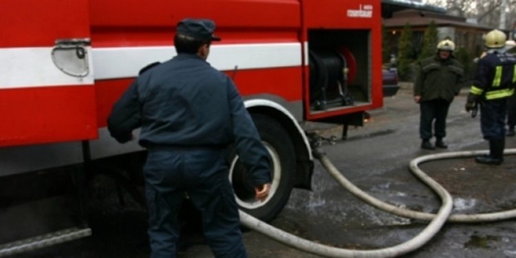 Обилен дъжд наводни къщи и обори в Сърница