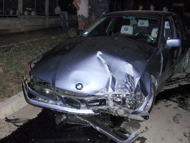 Две катастрофи и две пътнички в болницата