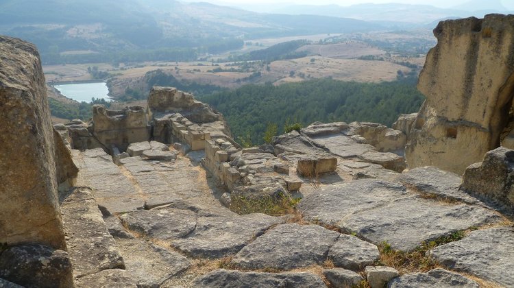 Кметът на Кърджали кани на международен семинар за Перперикон