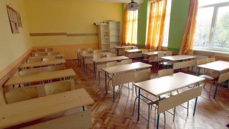 Ваканцията продължава до неделя във всички училища
