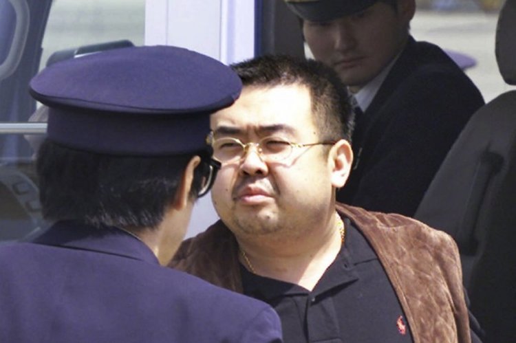 Арестуваха още двама за убийството на Ким Чен-нам