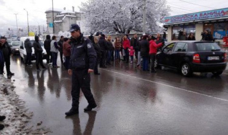Жители на Горубляне блокираха Околовръстното