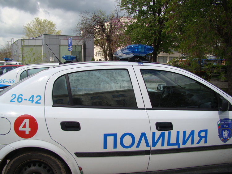 Засякоха кражба на ток на бул."България"