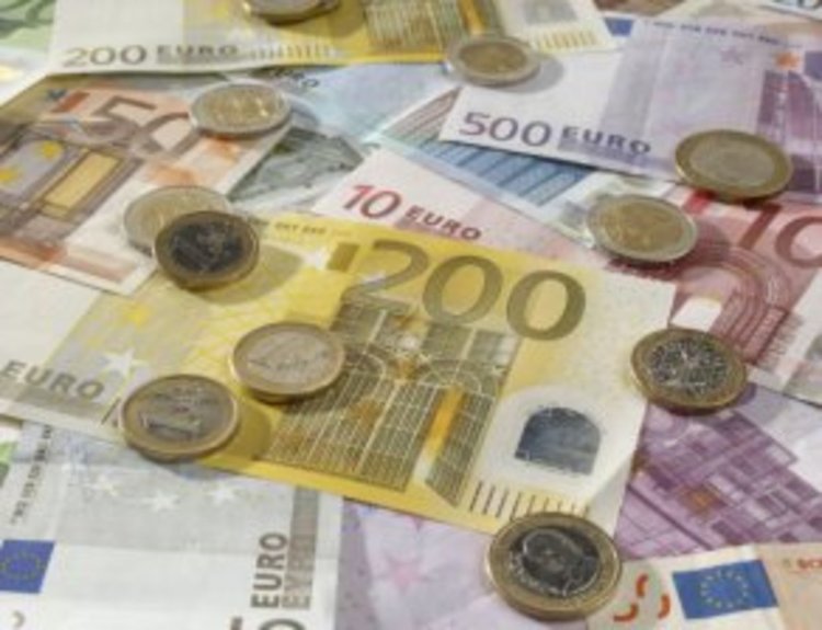 Губим 100 млн. лв. по европрограма "Наука"?  