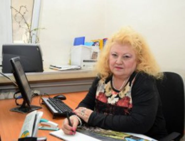 УНСС разследва преподавател, писал тройки без изпит  
