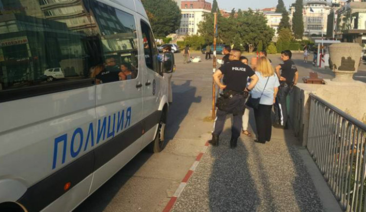 Асеновград е заварден от всякъде. Проверяват протестиращи и влизащи в града