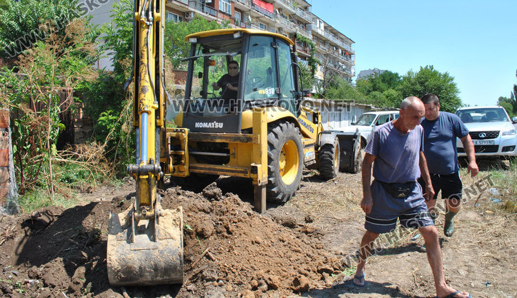 ВиК: двама от пет крадат, пълнят микроязовир с питейна вода