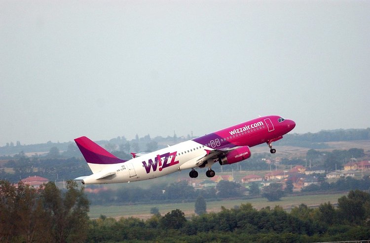  Wizz Air остави 40 пътници с билет на летище София