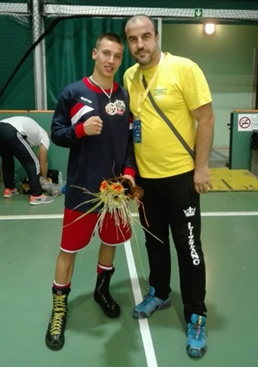 Емирджан Мехмед стана вицешампион в Европейското по бокс