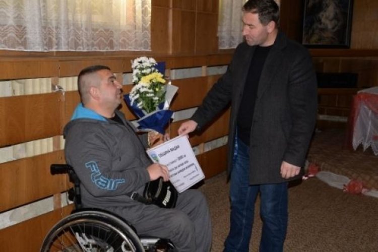 Параолимпиецът Мустафа Юсеинов след първата благотворителна кампания: "Бях скептичен, но хора, благодаря ви от сърце!"