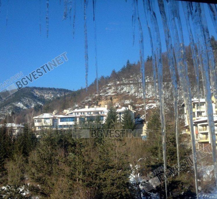 Слънчево с временни увеличения на облачността, но без валежи