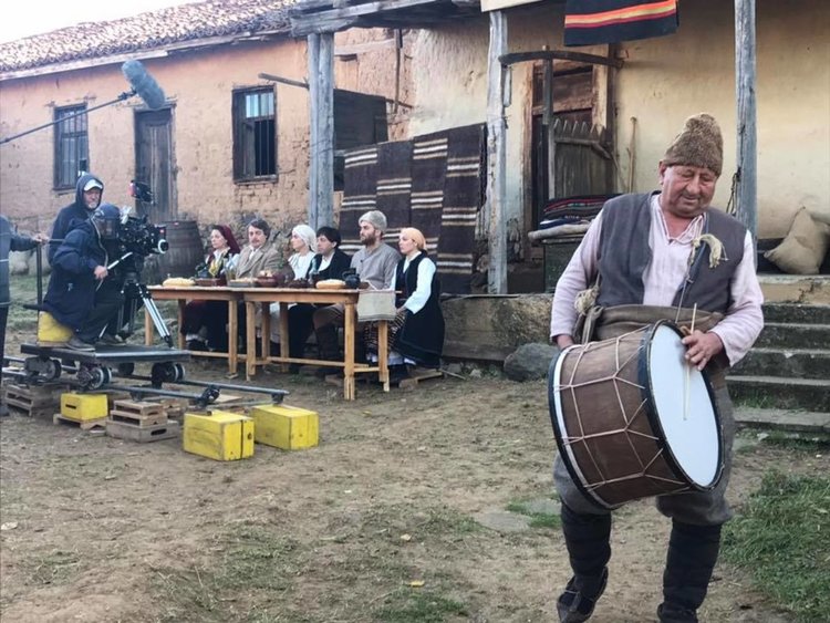 Ивайловградски села -снимачна площадка на "Засукан свят" с Мариус Куркински