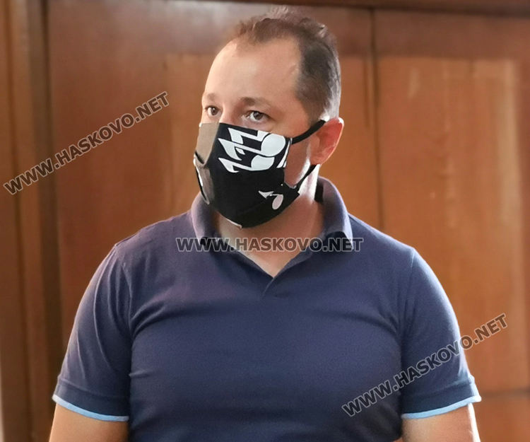 Съдят полицай, прегазил при гонка пиян мотопедист без книжка