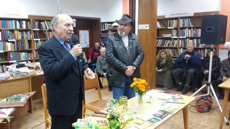 Изложба за съвременния будител Петър Шарков изготви димитровградско читалище