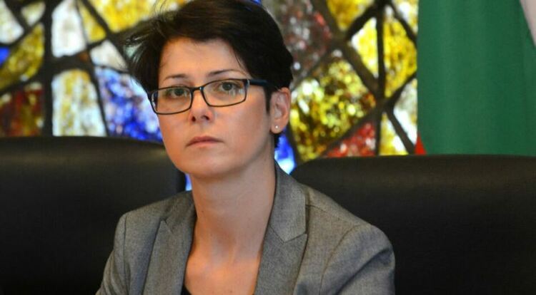 ДКК излезе с позиция по заявеното от Ваня Караганева
