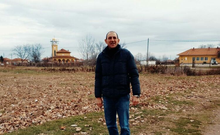 Годината за село Виница завършва с поставянето на нов купол на камбанарията