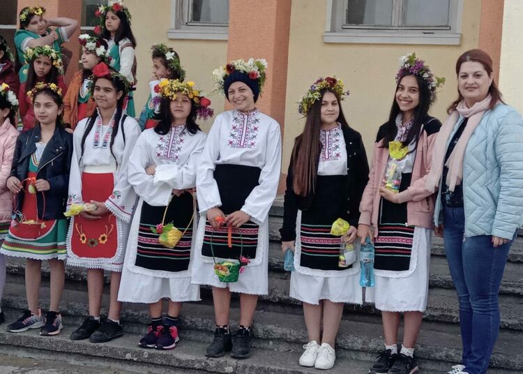 В Караджалово избираха най-красив лазарски венец