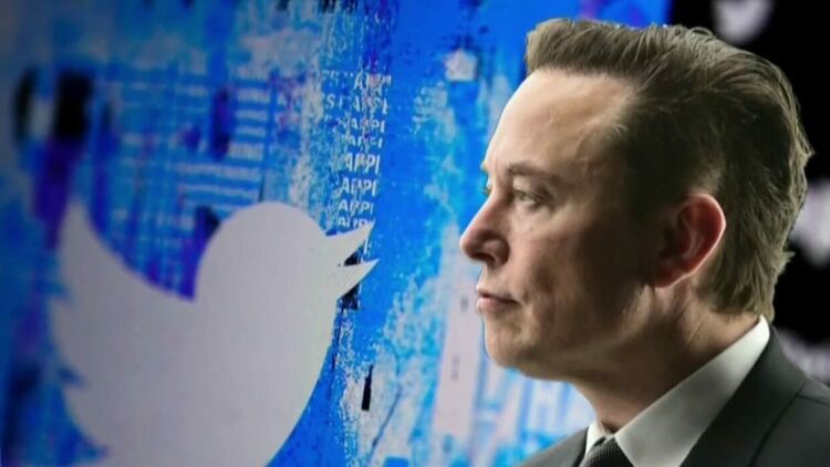 Мъск съкращава половината служители на Twitter, те го съдят