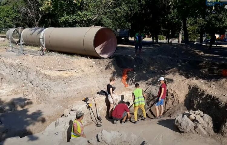 Откраднатият изкуствено удължен древен череп от разкопки в Стара Загора