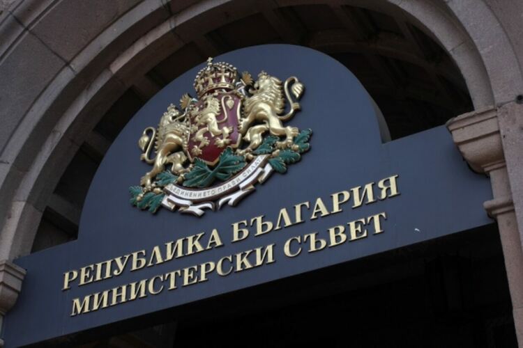 Проверки във военни предприятия след взривове в Карнобат