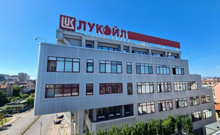 Край на вноса на руски петрол