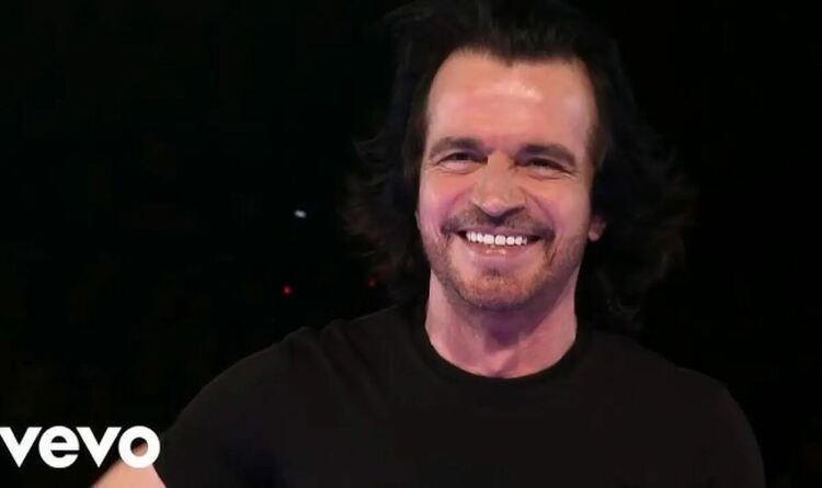 Музикантът Yanni навърши 70 