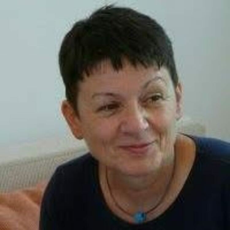 Напусна ни Нина Сандева