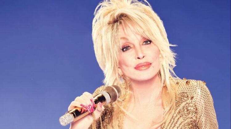 Mötley Crüe и Dolly Parton се събраха в дует