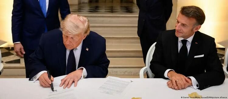 „Ужасна сделка“: какво подписаха САЩ и Иран?