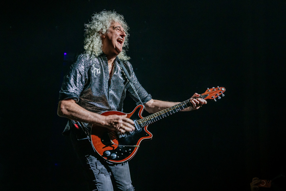 Брайън Мей е променил мнението си и допуска възможността за шоу на Queen с аватари