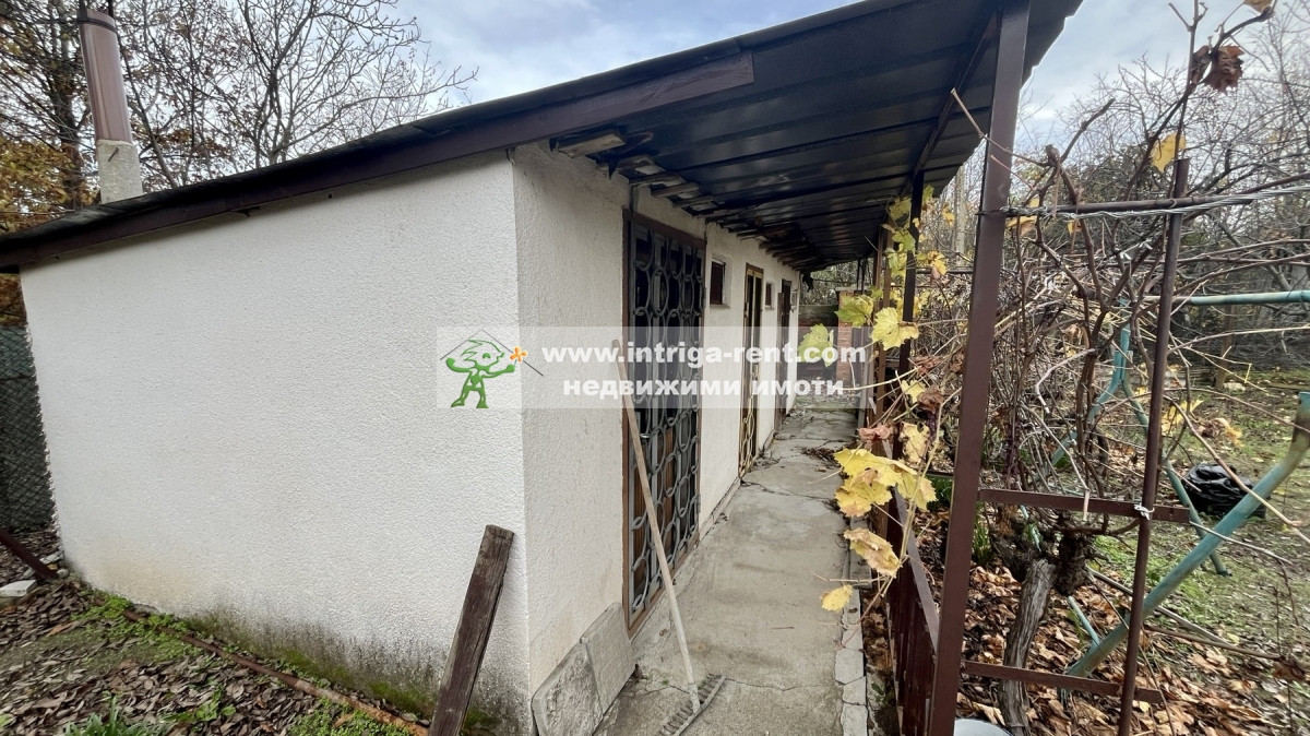 №4032 Парцел за продажба, с постройки за труд и отдих, квартал Кенана, Хасково.