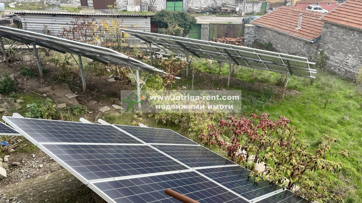 №4034 Двуетажна къща с ФЕЦ 30kW за продажба в село Сусам, област Хасково.
