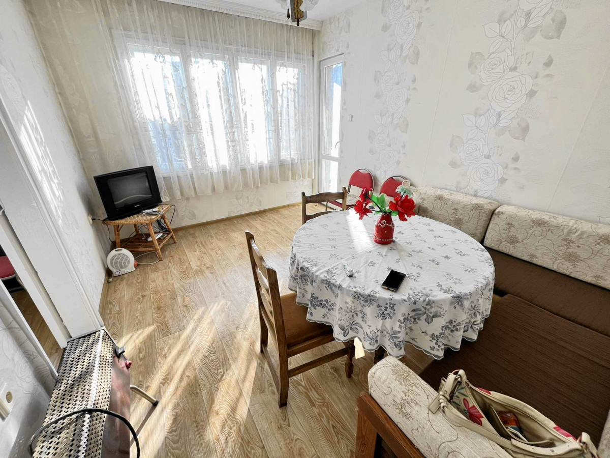 №1704 Четиристаен апартамент под наем от 04.05.2026г. в близост до районен съд - Хасково.